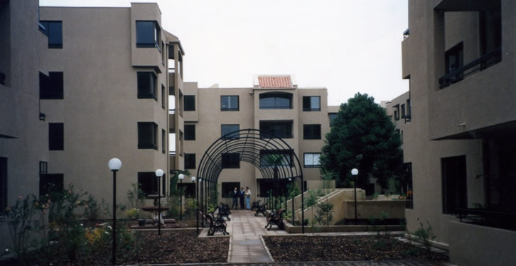 Jardines de Echenique 